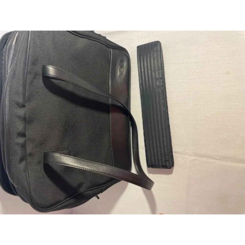 Tumi Black Leather Trimmed Briefcase Laptop‎ Bag Business Travel Commute